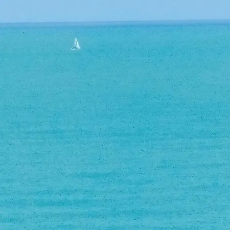 La Magnolia A 500mt Dal Mare Apartament